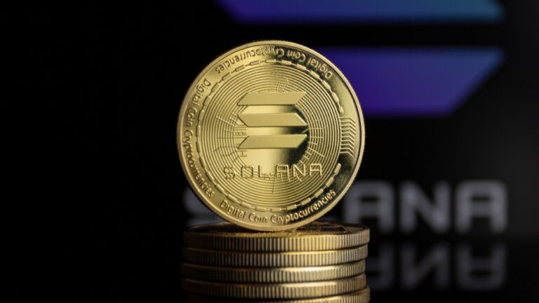 Solana (SOL): Investors Can Consider These Support Zones to Prevent Losses